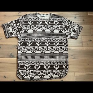 Vintage by Valentino Studio, t-shirt. Size 42/8.